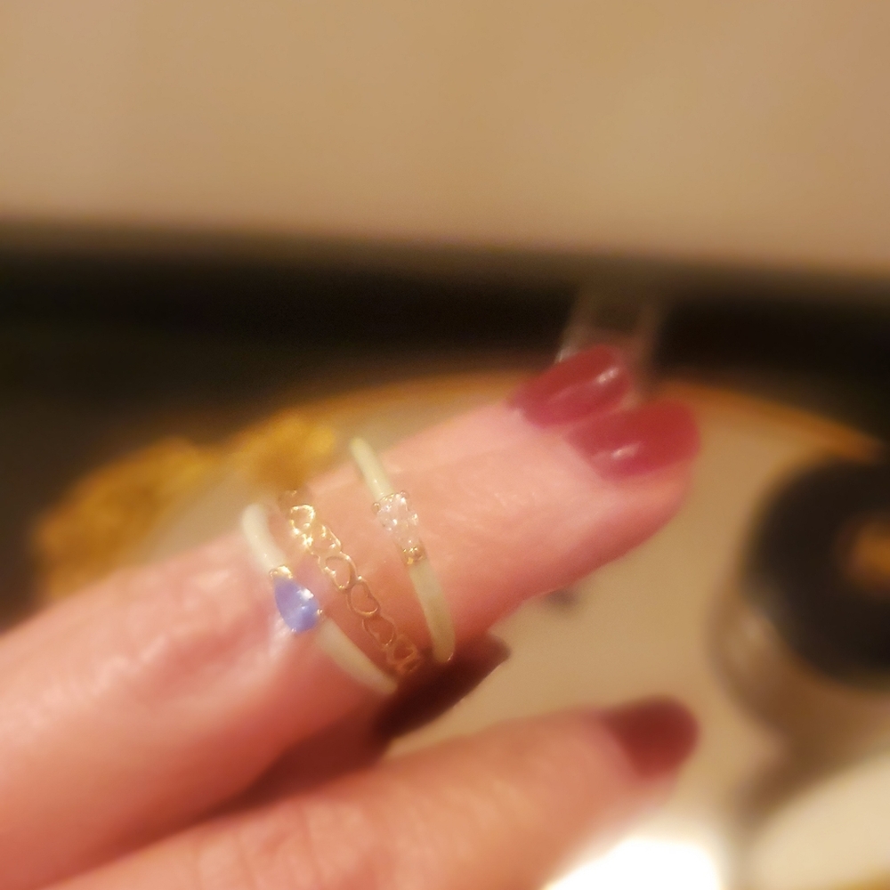 Dainty ring stack - Picture 2 of 4